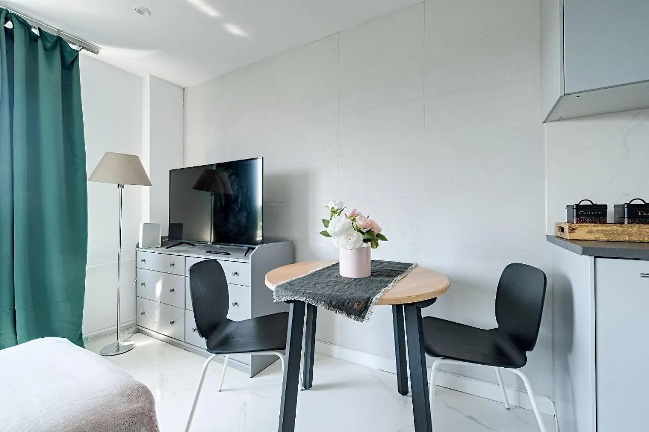 Апартаменты White Studio Next To Polin Polish Jews Musem Варшава