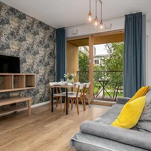 Апартаменты Sun & Snow 19 Dzielnica With Free Parking, Варшава